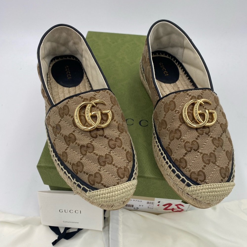 Women’s Gucci Mattelese GG Canvas espadrilles size 37 made in Spain